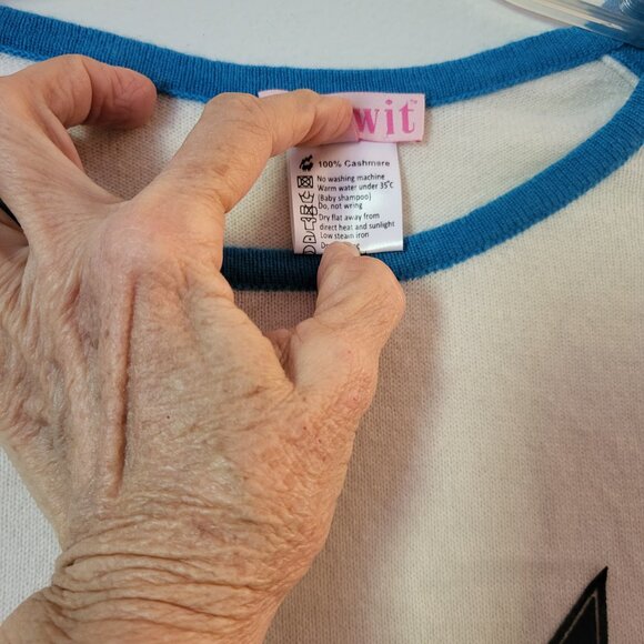 Knitwit 100% cashmere "ROCK' Sweater Creme w/Turquoise long sleeves Nepal Medium - Picture 4 of 10